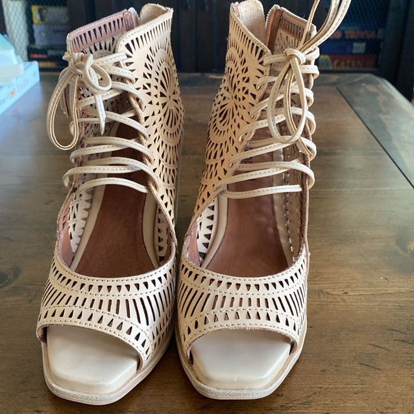 Jeffrey Campbell Wedges - Picture 4 of 7